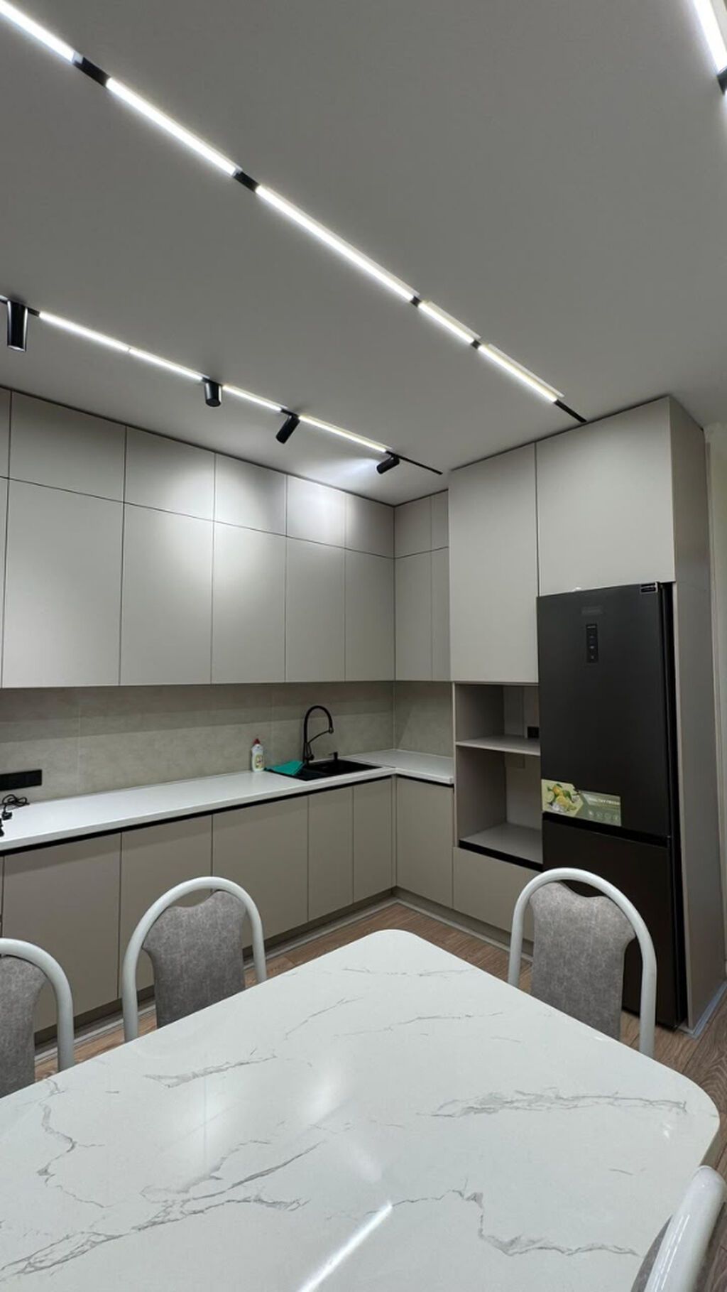 2 комнаты, 79 м², Физприборы Элитка, 9 этаж, Дизайнерский ремонт: фото 4
