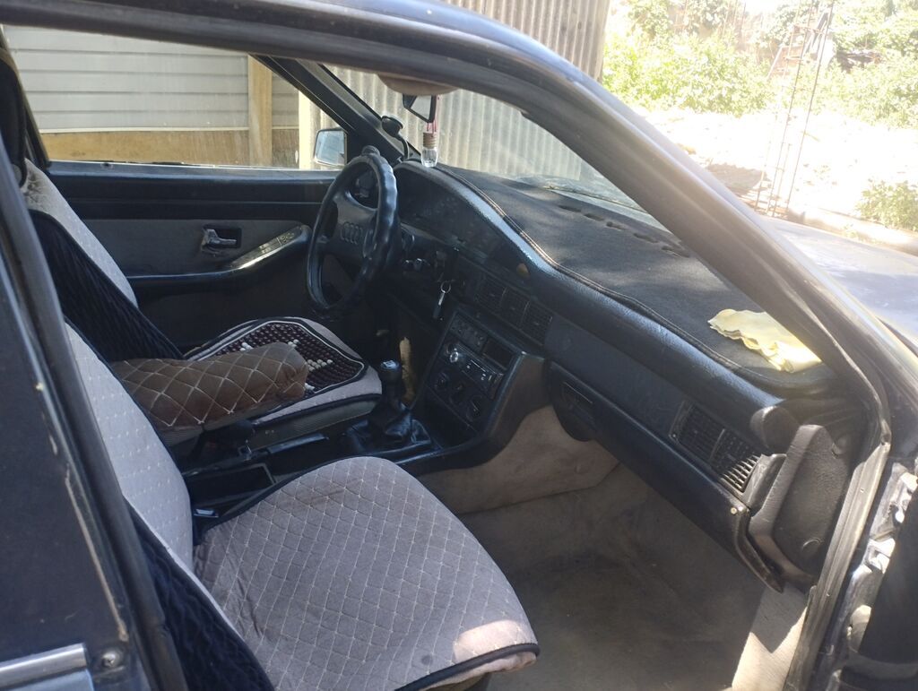 Audi 100: 1990 г., 2.3 л, Механика, Седан: фото 8