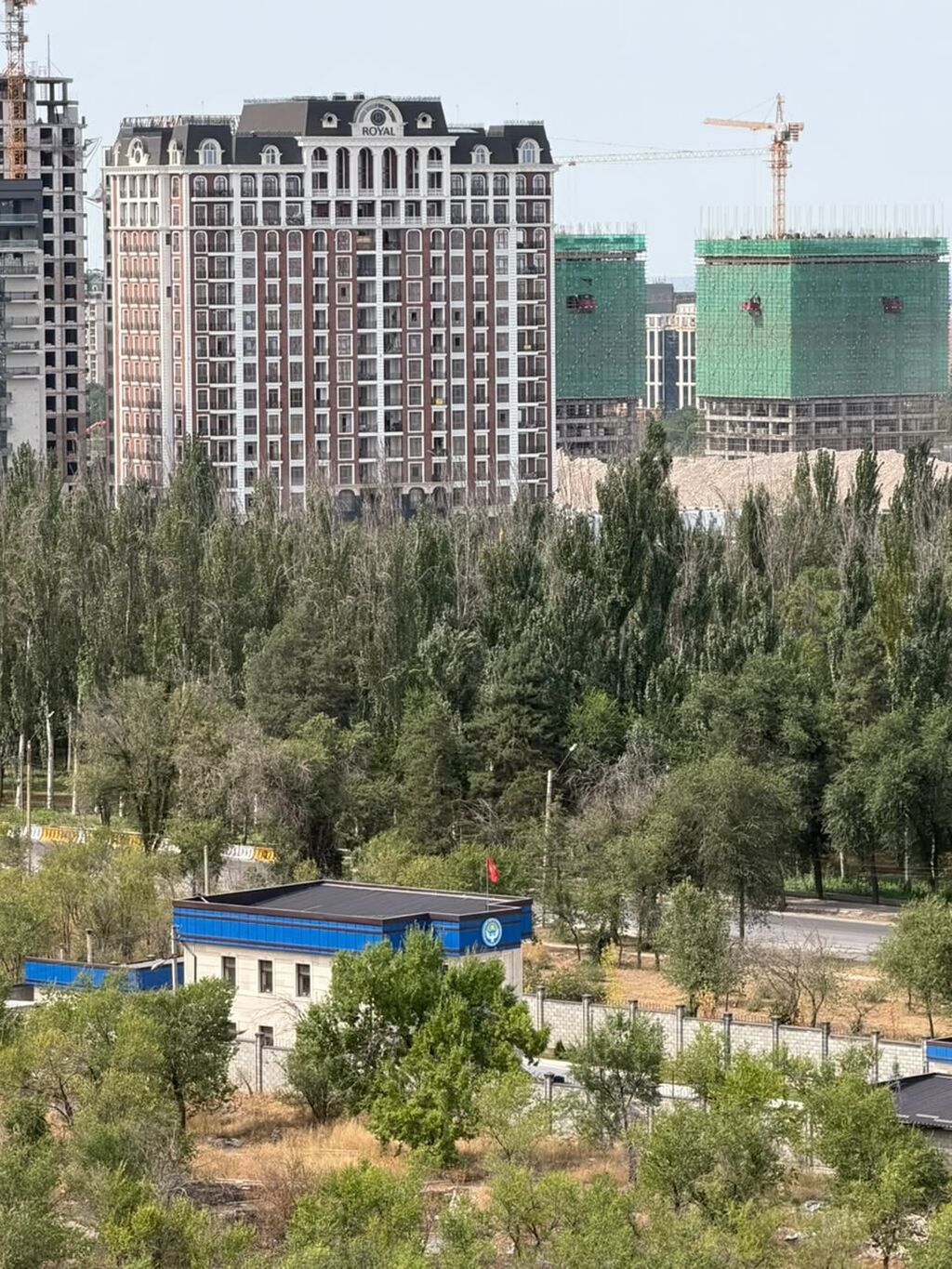 Продаётся 3х комнатная квартира Байтик баатыра/Токомбаева СК Эмарк: фото 4