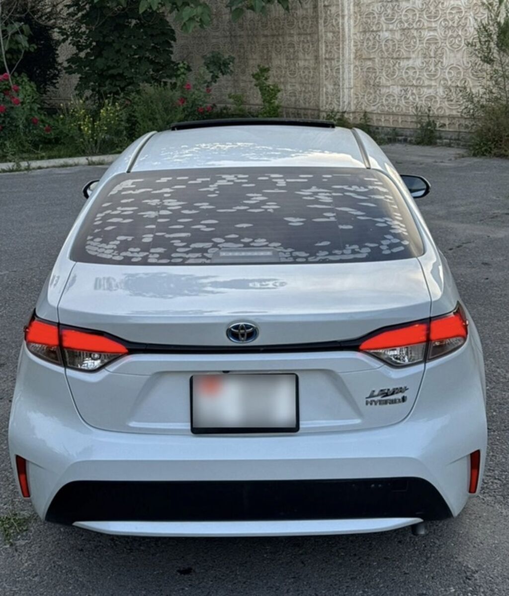 Toyota Corolla: 2021 г., 1.8 л, Вариатор, Гибрид, Седан: фото 4