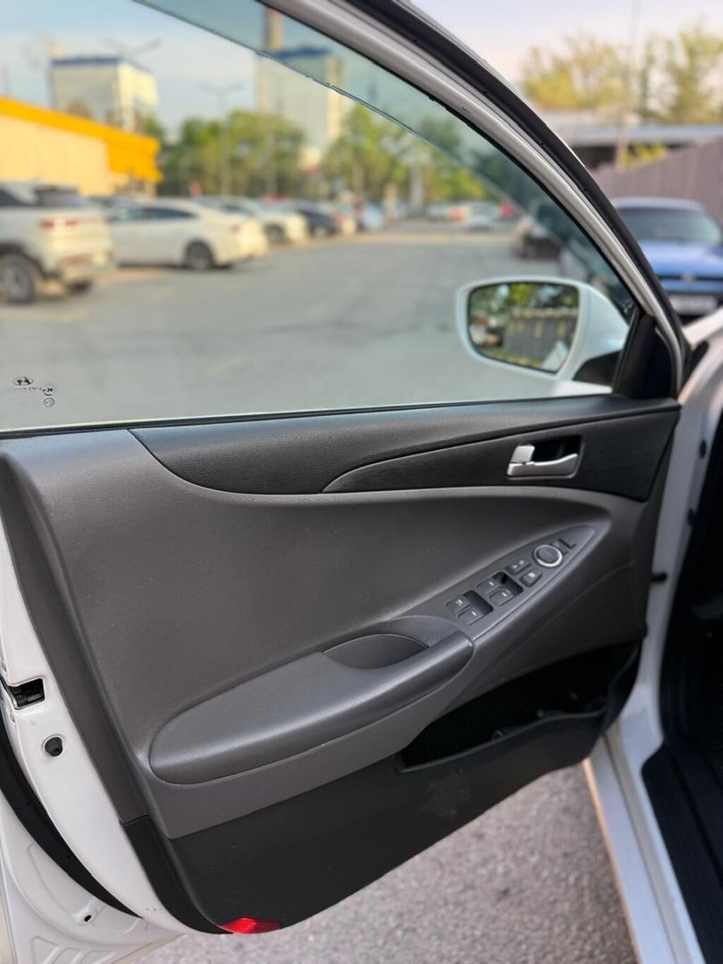 Hyundai Sonata 2013, 2.0 л, автомат, бензин: фото 6
