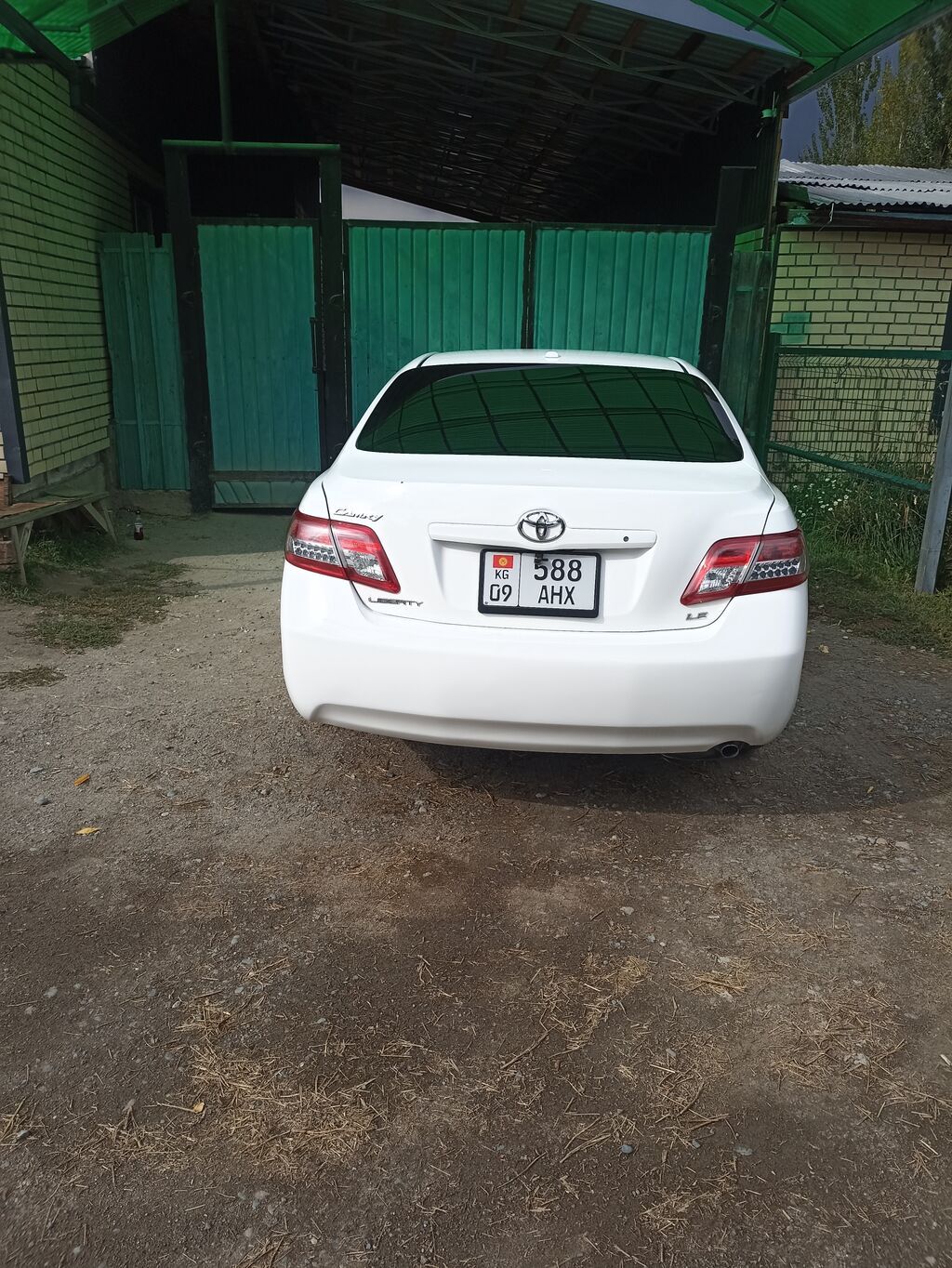 Toyota Camry: 2011 г., 2.5 л, Автомат, Бензин, Седан: фото 2