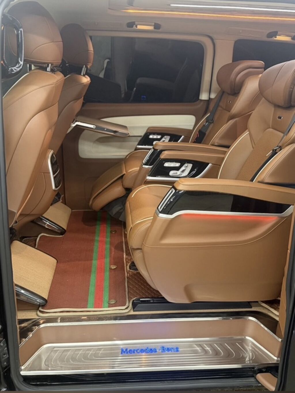 Mercedes-Benz Vito: 2020 г., 2 л, Автомат, Бензин, Минивэн: фото 6