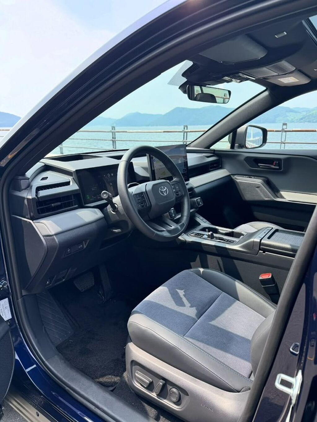 Toyota RAV4: 2026 г., Автомат, Кроссовер: фото 8
