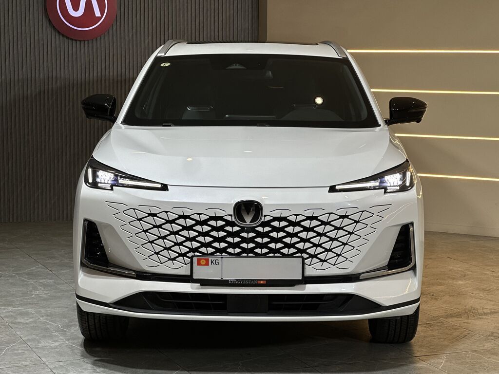 Changan CS55 Plus: 2025 г., 1.5 л, Робот, Бензин, Кроссовер: фото 2