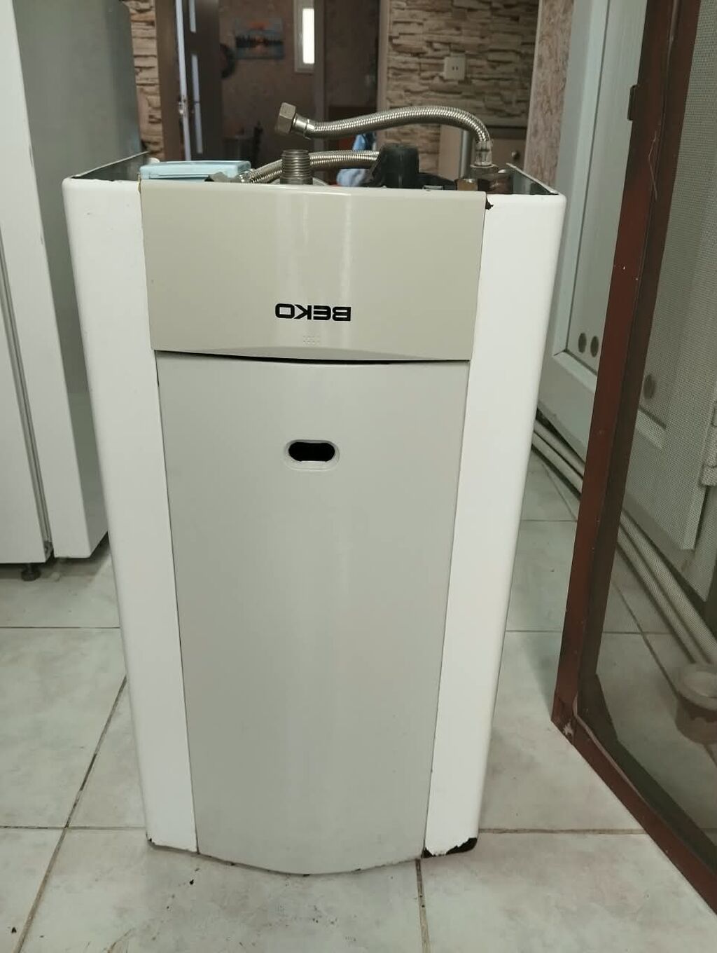 Beko qazla işləyən su qızdırıcısı (kolonka) - Marka/model: Beko