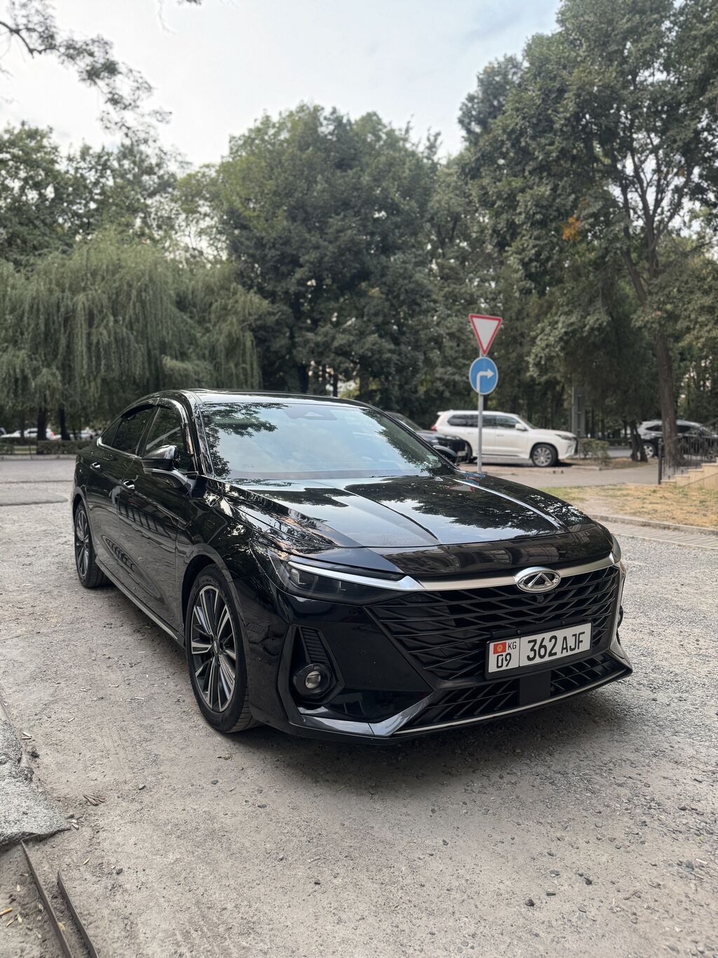 Chery : 2023 г., 1.6 л, Автомат, Бензин, Седан: фото 1