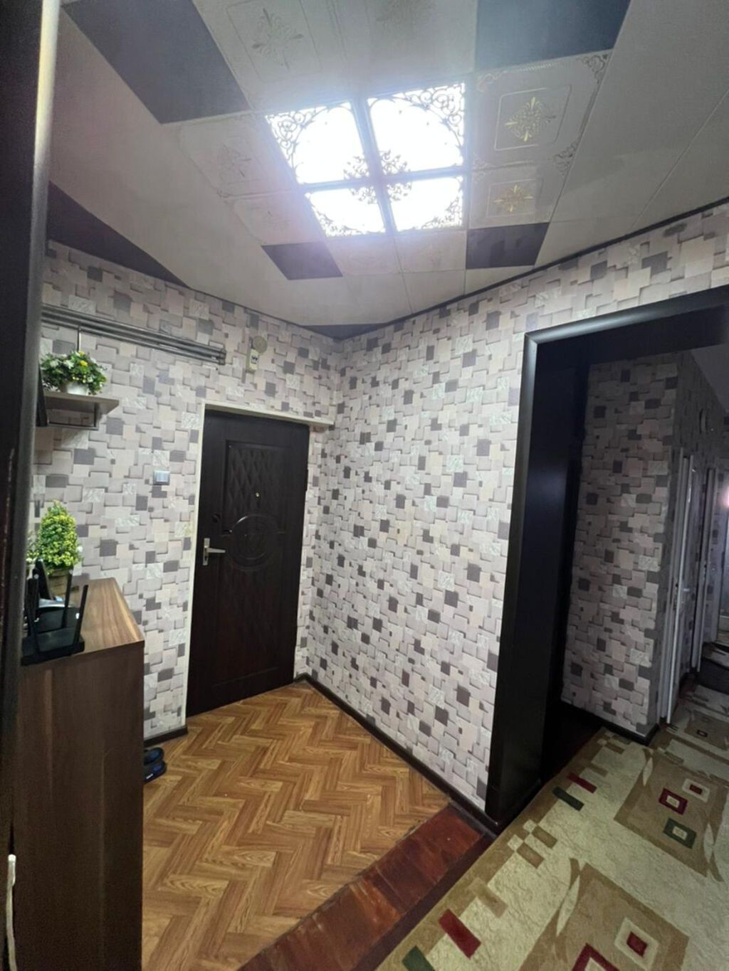 Bakı, 8-ci kilometr, 3 otaqlı, Köhnə tikili, m. Qara Qarayev, 75 kv. m