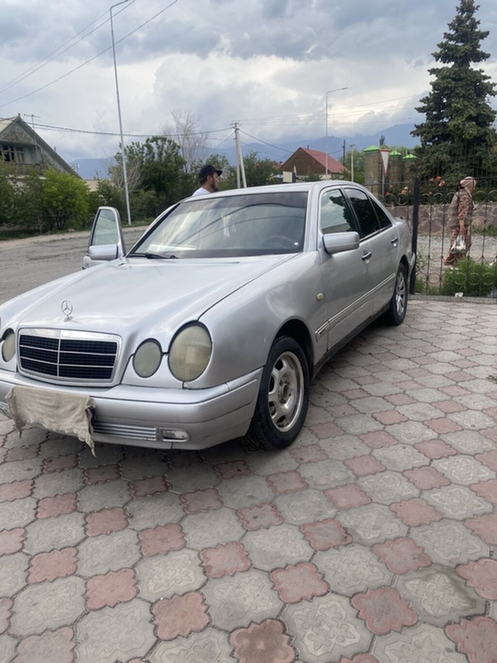 Mercedes-Benz E-Class: 1996 г., 2.3 л, Механика, Бензин, Седан: фото 4