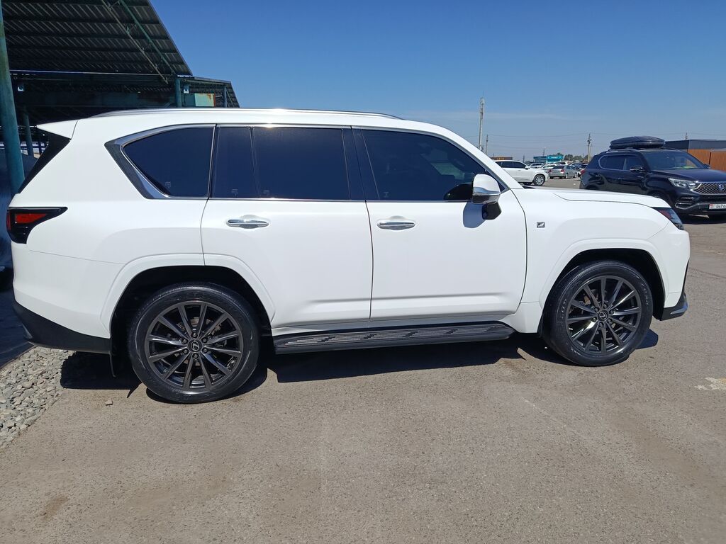 Lexus LX: 2022 г., 3.5 л, Автомат, Бензин, Внедорожник: фото 4