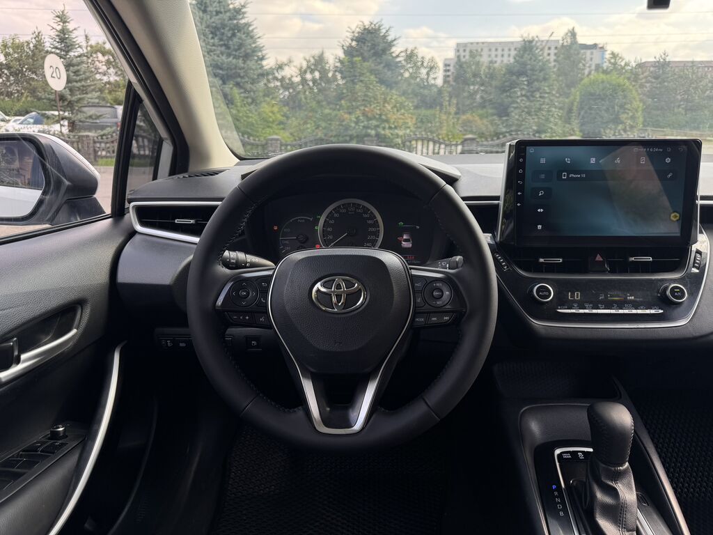 Toyota Corolla: 2019 г., 1.8 л, Вариатор, Гибрид, Седан: фото 7