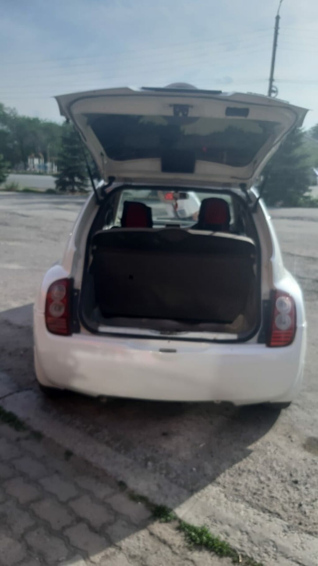 Nissan March: 2003 г., 1.3 л, Автомат, Бензин, Хэтчбэк: фото 8