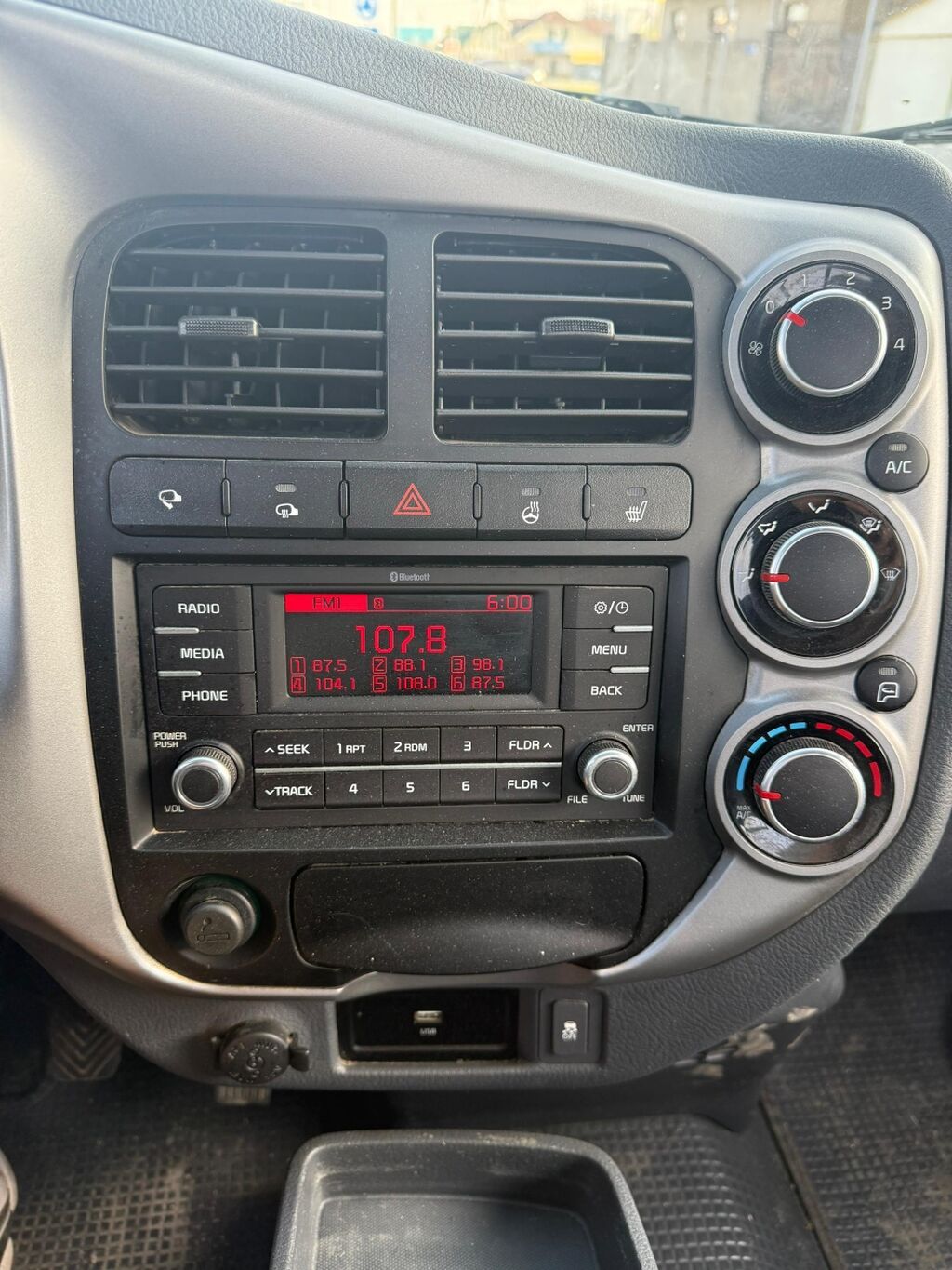 Kia Bongo 3 В хорошем состоянии 2.4газ Механика 5ст Пробег 96 — фото 7