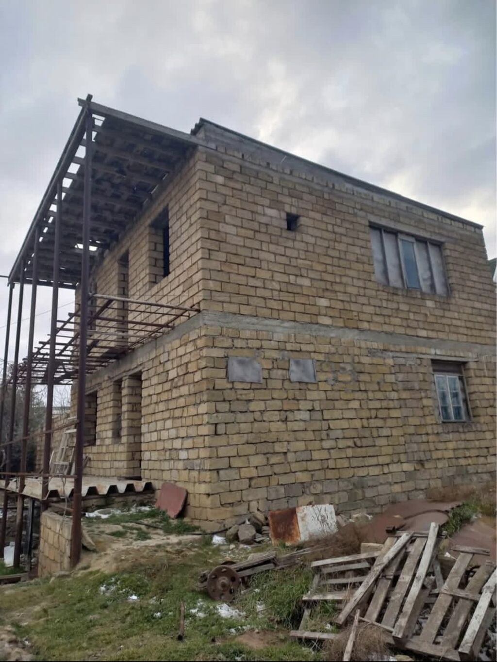 6 otaqlı, 150 kv. m, Kredit yoxdur, Təmirsiz
