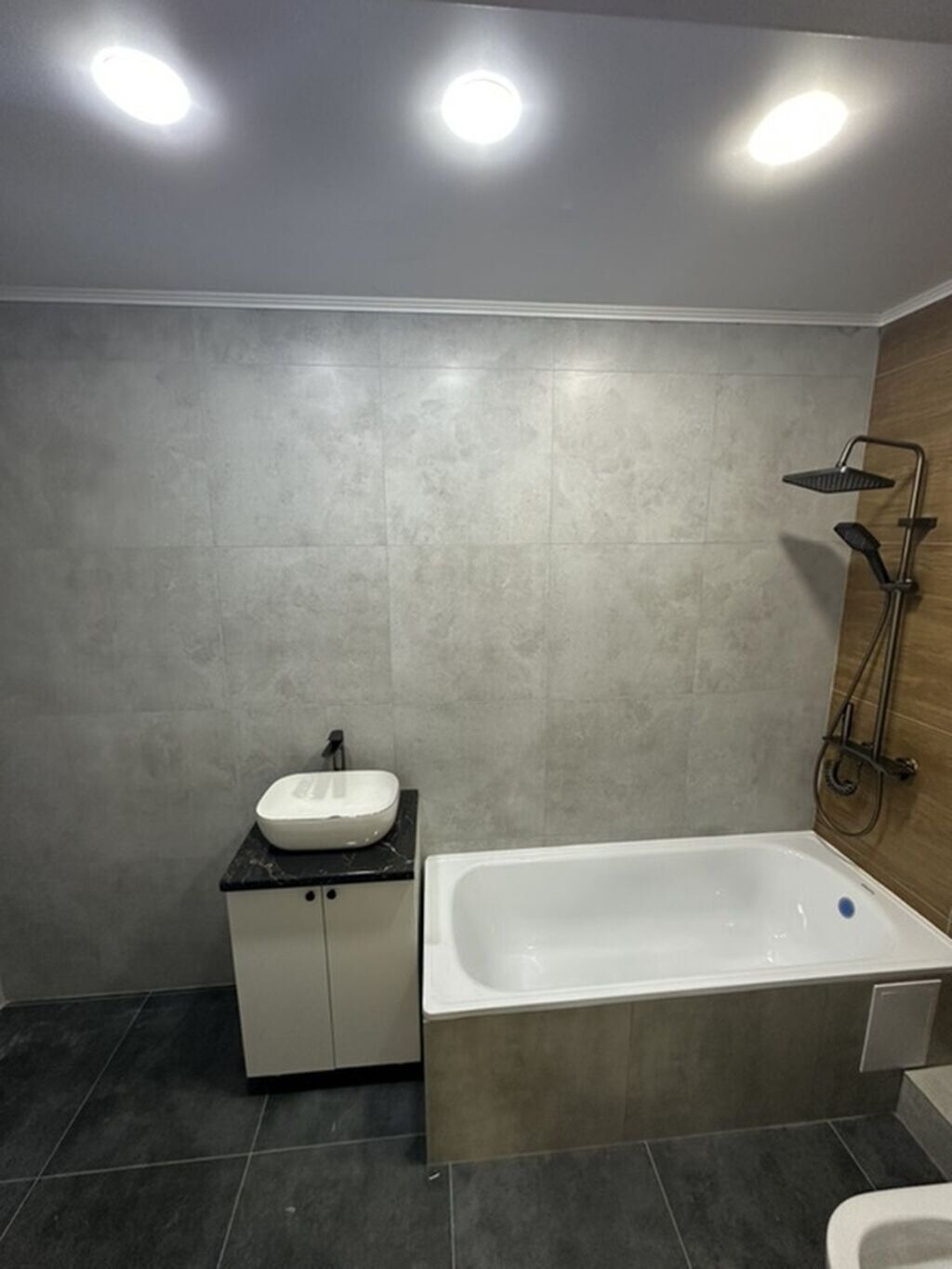 2 комнаты, 74 м², Пишпек Элитка, 2 этаж, Свежий ремонт: фото 4
