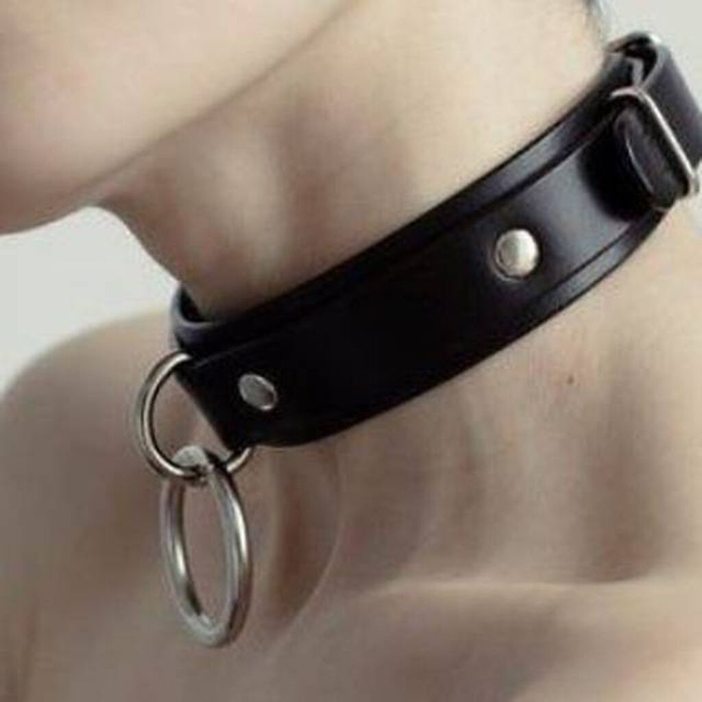 Slideshow bdsm collar for women.