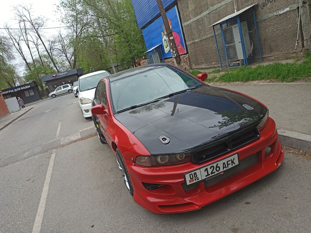 Mitsubishi Galant: 2002 г., 2.5 л, Автомат, Бензин, Седан: фото 1