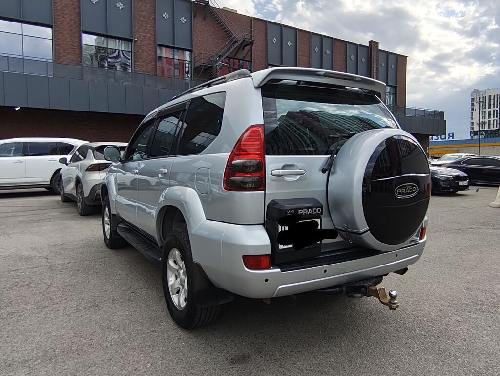 Toyota Land Cruiser Prado: 2004 г., Внедорожник: фото 2