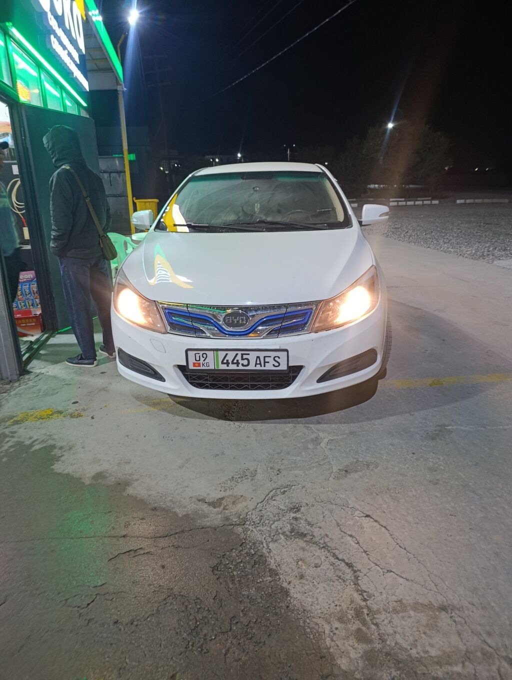 BYD E5: 2019 г., Автомат, Электромобиль, Седан: фото 3