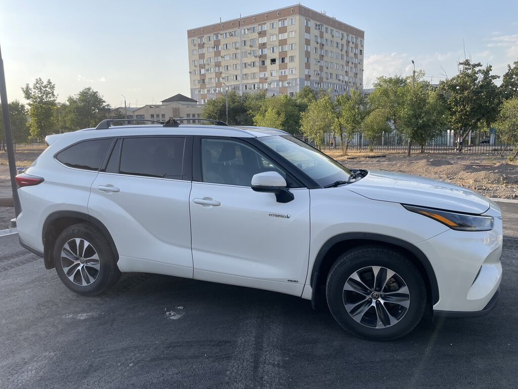 Toyota Highlander: 2020 г., Гибрид, Кроссовер: фото 2