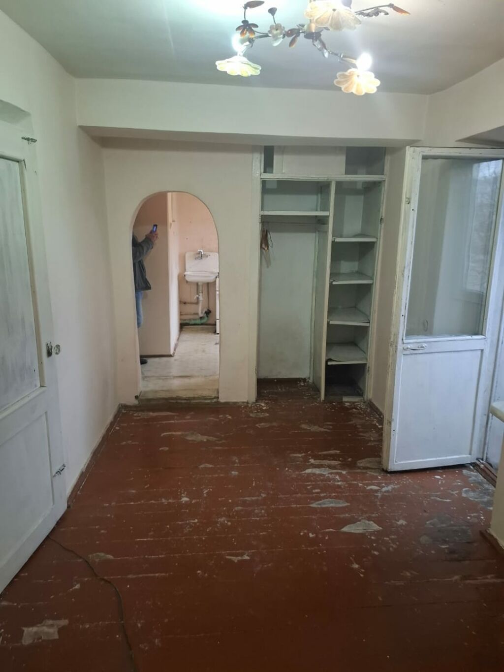 2 комнаты, 42 м², Таш-Рабат ТРЦ Индивидуалка, 4 этаж, Требуется ремонт: фото 4