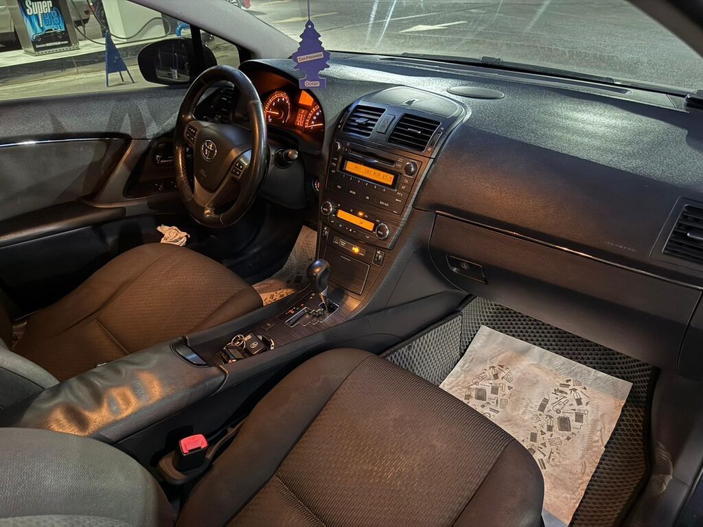 Toyota Avensis: 2009 г., 2 л, Автомат, Бензин, Седан: фото 7