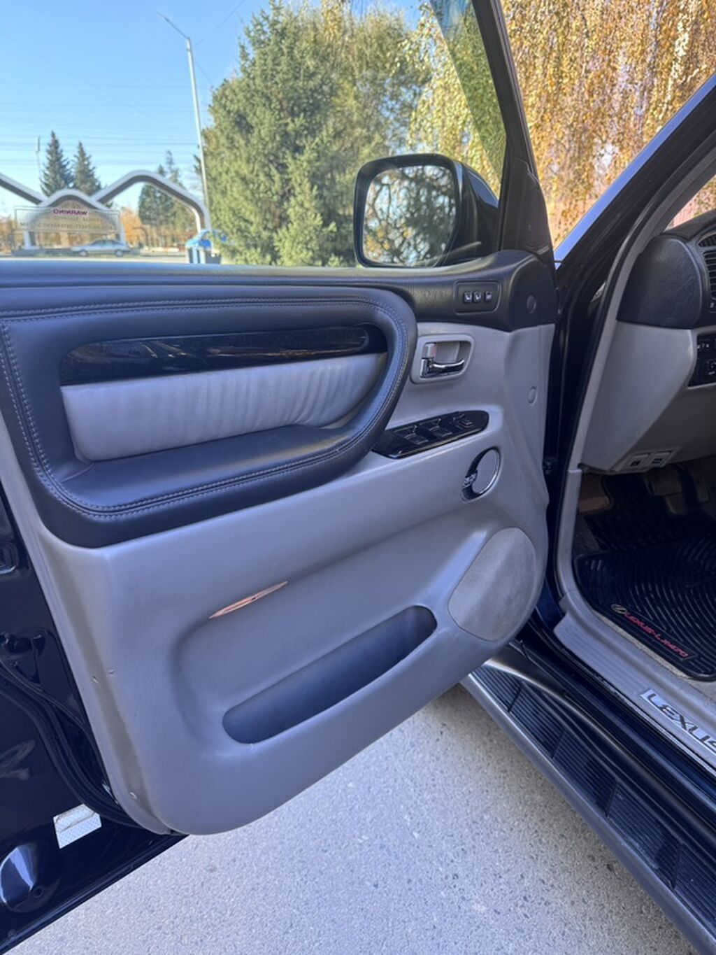 Lexus LX: 2003 г., 4.7 л, Автомат, Бензин, Внедорожник: фото 5