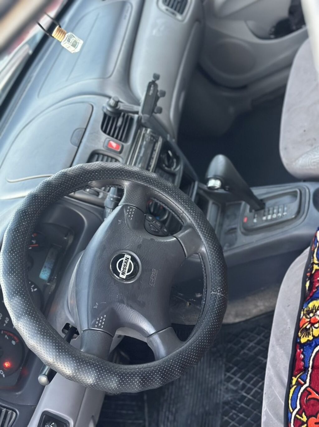 Nissan Almera: 2001 г., Автомат, Бензин, Седан — фото 3