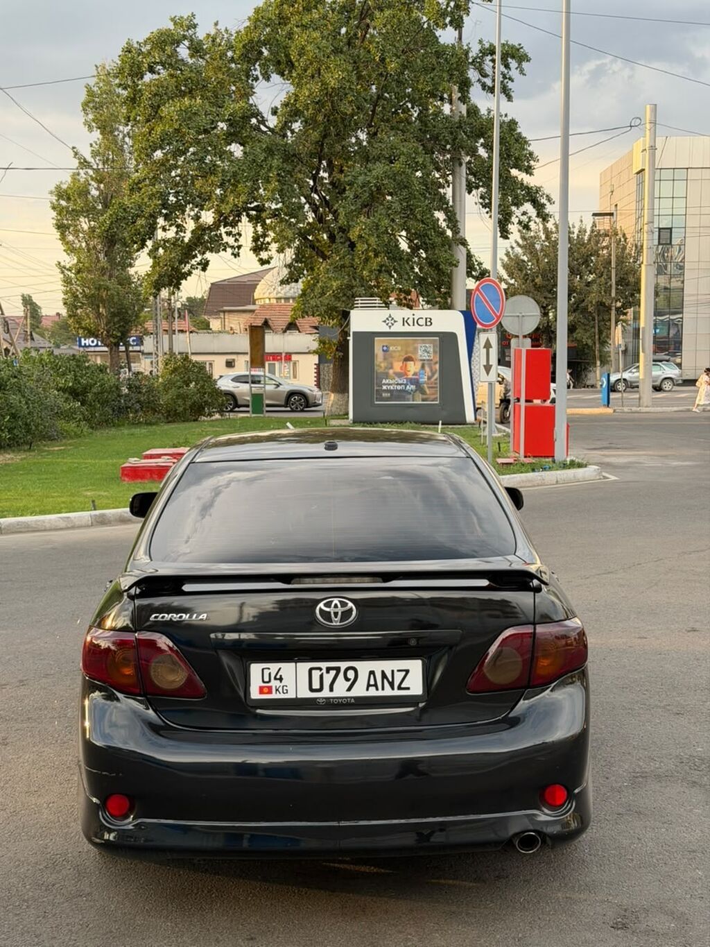 Toyota Corolla: 2009 г., 1.8 л, Автомат, Бензин, Седан: фото 2