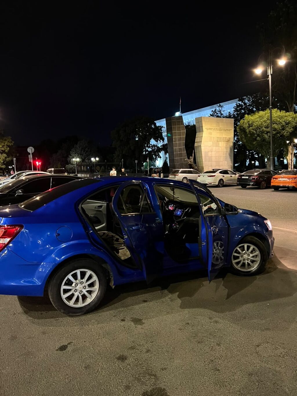 Chevrolet Aveo: 2017 г., 1.4 л, Автомат, Бензин, Седан: фото 3