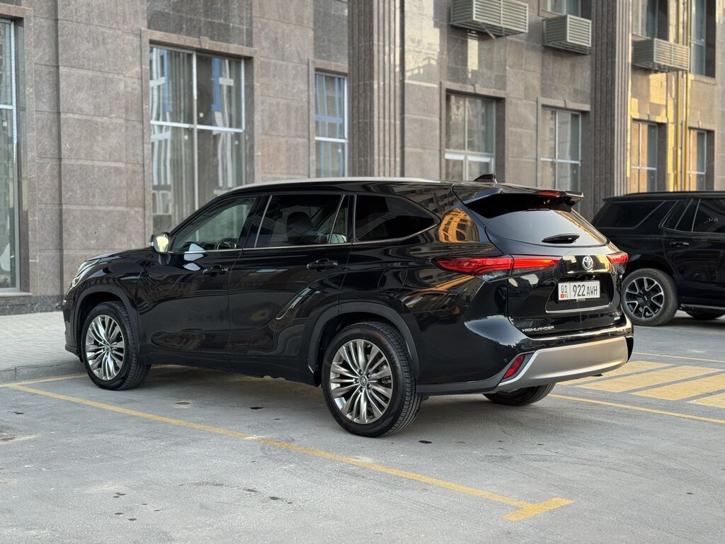 Toyota Highlander: 2023 г., 2.5 л, Вариатор, Гибрид, Внедорожник: фото 7
