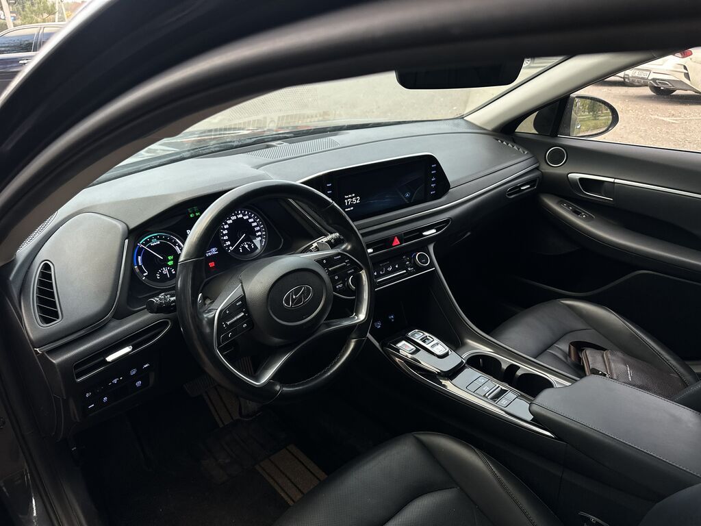 Hyundai Sonata: 2021 г., 2 л, Автомат, Гибрид, Седан: фото 3