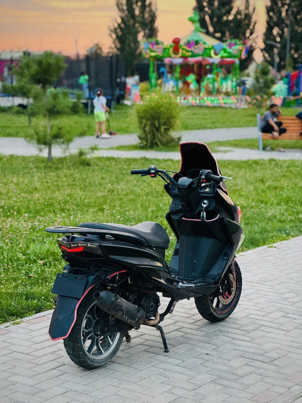 Срочно продается скутер Макси В идеальном состоянии Все документы: фото 6