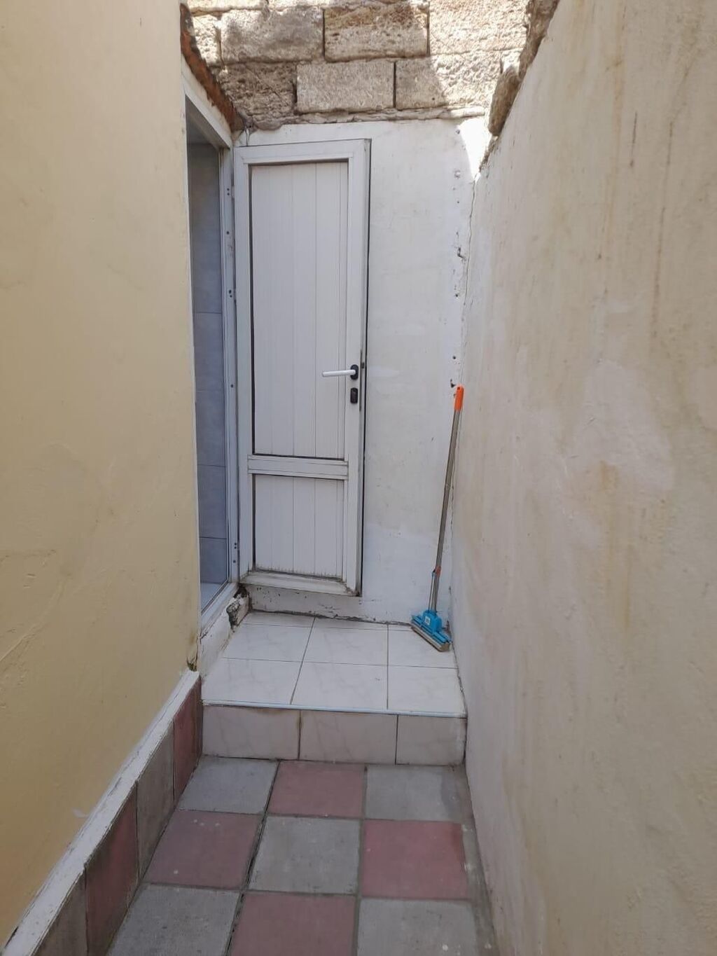 4 otaqlı, 90 kv. m, Kredit yoxdur, Orta təmir
