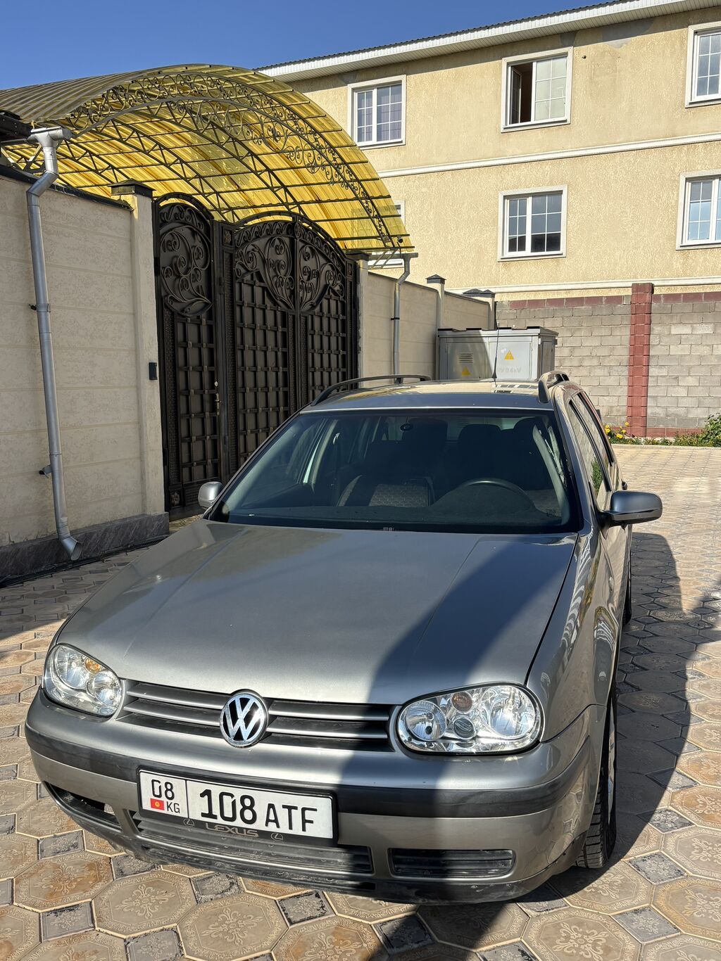 Volkswagen Golf: 2002 г., 1.9 л, Автомат, Дизель, Универсал: фото 2