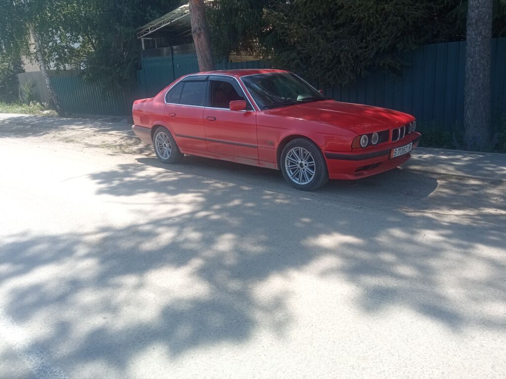 BMW 5 series: 1992 г., 2 л, Механика, Бензин, Седан: фото 2