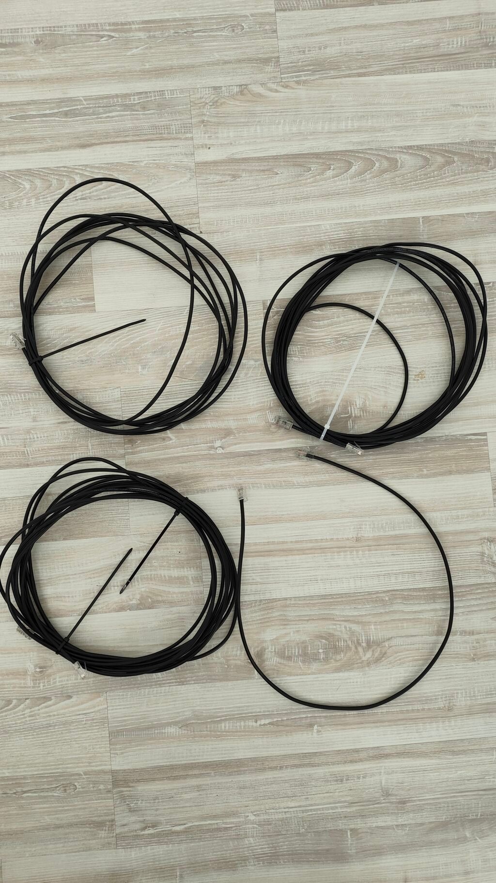 Интернет кабели с разъёмами rj45 на концах. Длиной 7, 5, 1.5 и 1: фото 5