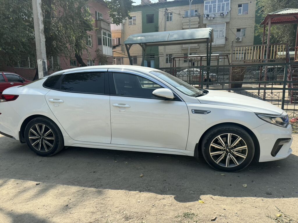Kia K5: 2020 г., 2 л, Автомат, Газ, Седан: фото 2