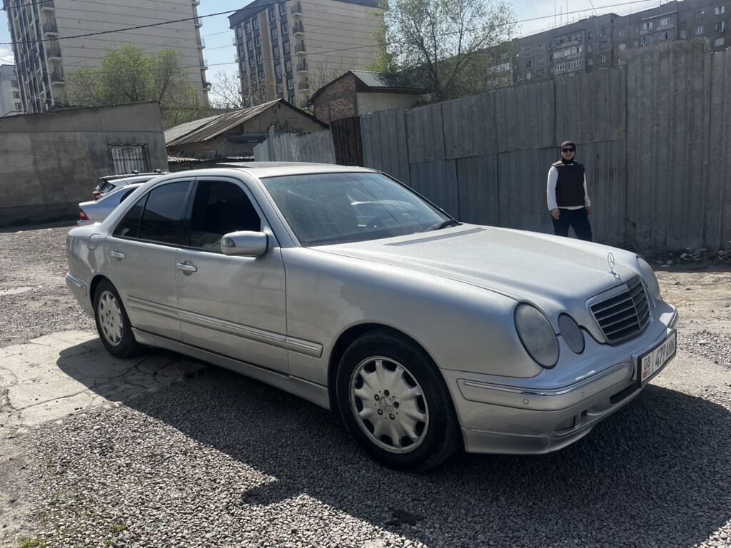 Mercedes-Benz E-Class: 2001 г., 3.2 л, Автомат, Бензин, Седан: фото 4
