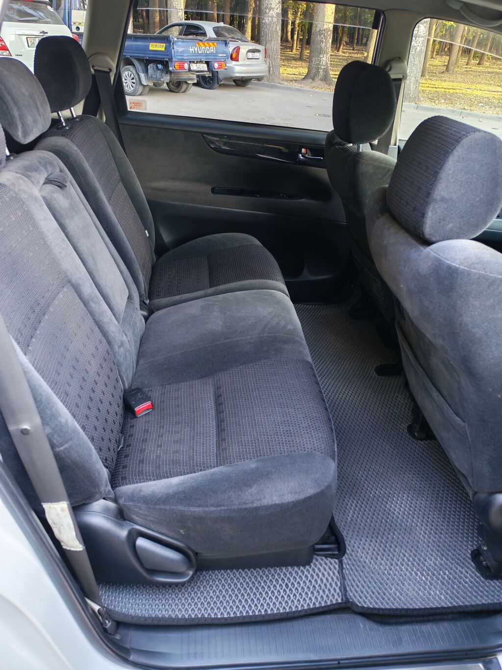 Toyota Ipsum: 2003 г., 2.4 л, Газ, Минивэн: фото 5