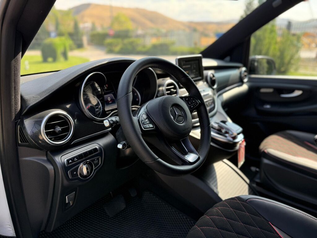 Mercedes-Benz V-Class: 2016 г., 2.2 л, Автомат, Дизель: фото 4