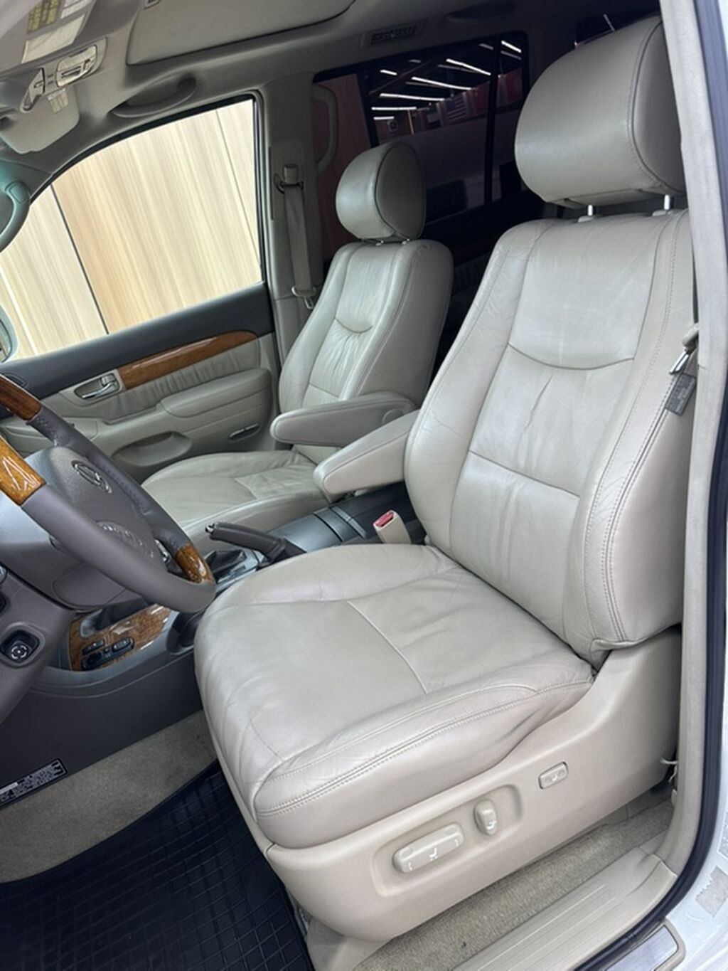 Lexus GX: 2005 г., 4.7 л, Автомат, Бензин, Внедорожник — фото 5