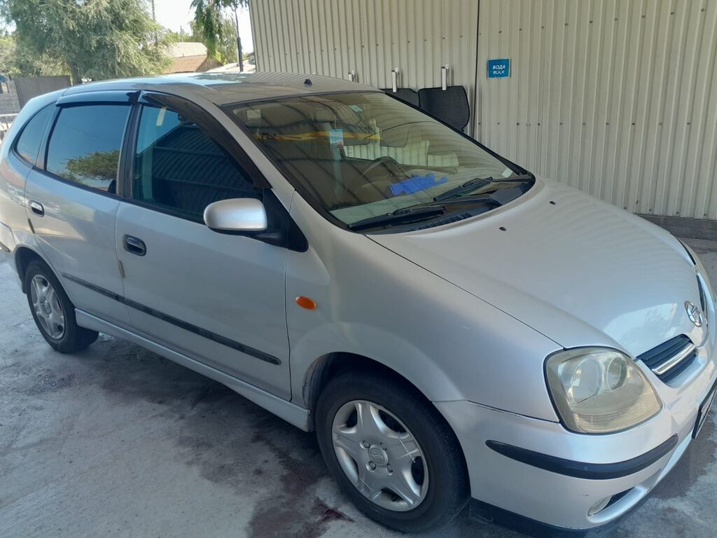 Nissan Almera Tino: 2004 г., 1.8 л, Автомат, Бензин, Минивэн: фото 2