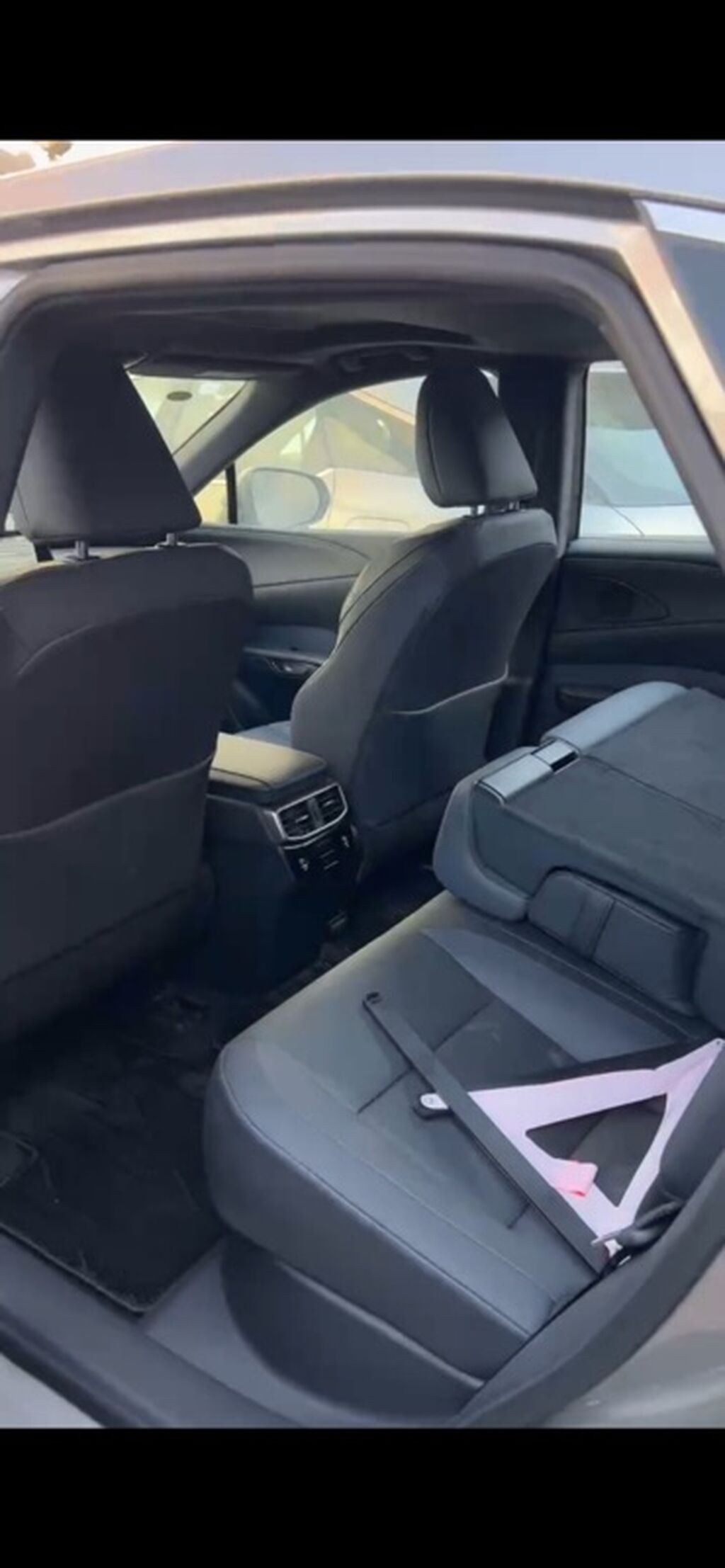 Lexus RX: 2026 г., Седан — фото 5