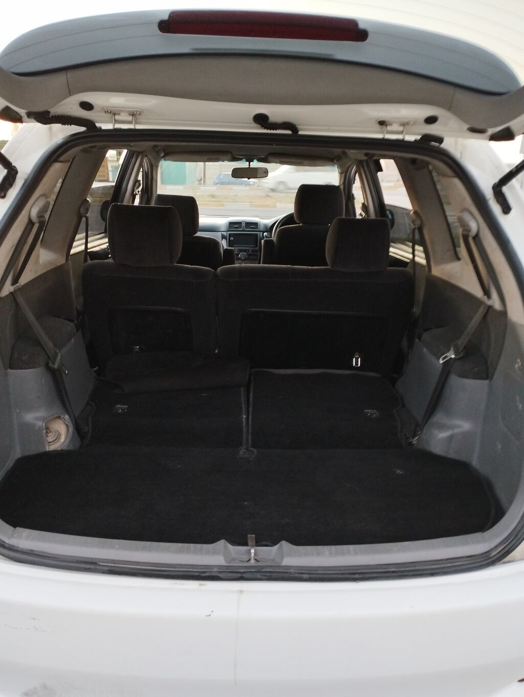 Toyota Ipsum: 2005 г., 2.4 л, Автомат, Бензин, Минивэн — фото 5