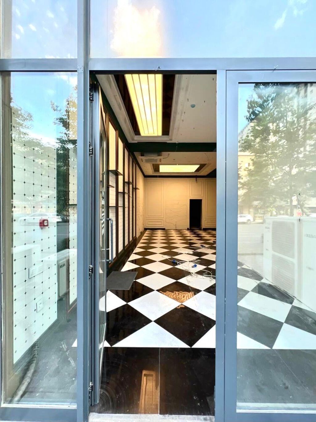 Azadlıq prospektində 77 m² obyekt icarəyə verilir Yer: Nəsimi