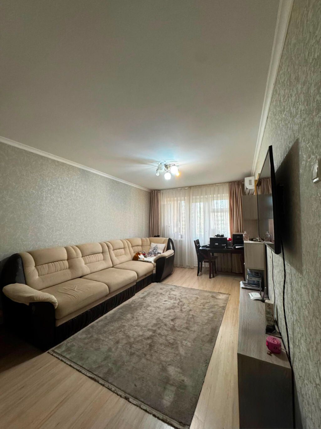 3 комнаты, 57 м², 10 мкр Индивидуалка, 4 этаж, Косметический ремонт: фото 5