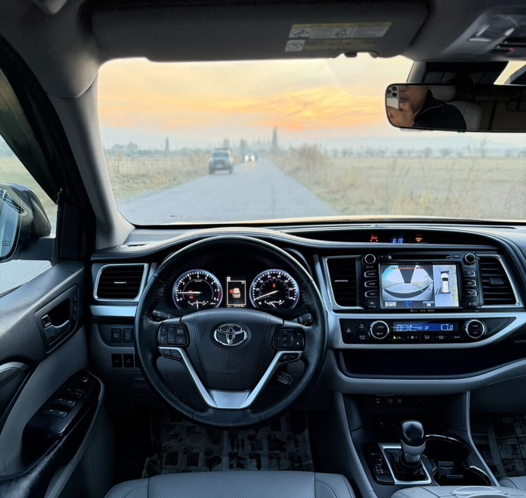 Toyota Highlander: 2018 г., 3.5 л, Автомат, Бензин, Кроссовер: фото 5