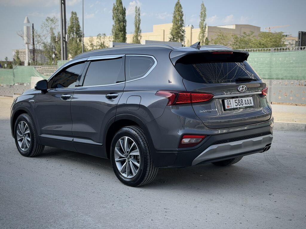 Hyundai Santa Fe: 2018 г., 2.2 л, Автомат, Дизель, Кроссовер: фото 4