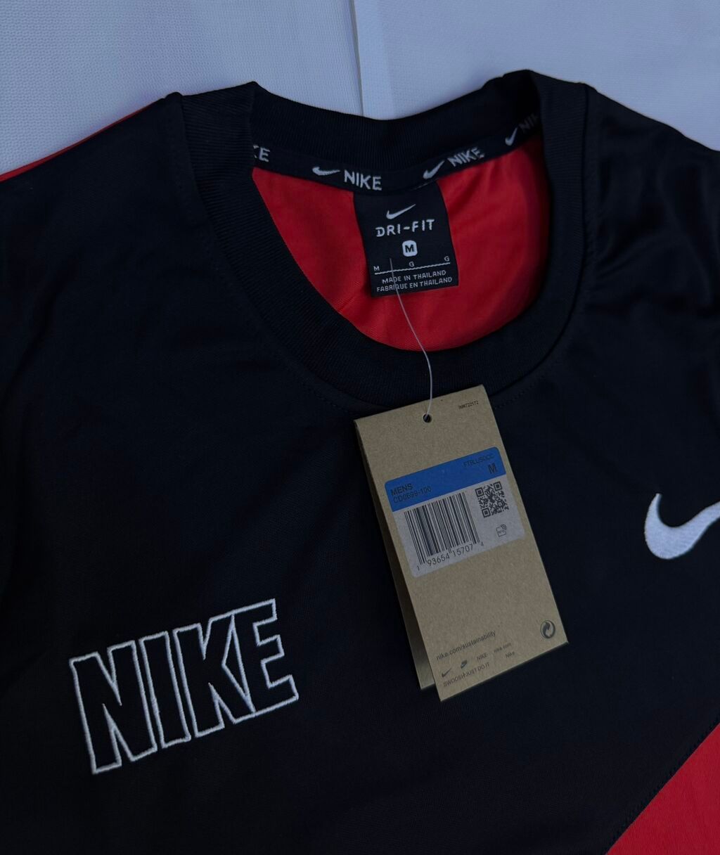 Мужская футболка, M, Nike, Новый, цвет - Красный, Самовывоз: фото 2